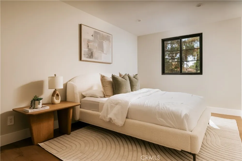 5114 Cedros Avenue Sherman Oaks, CA 91403