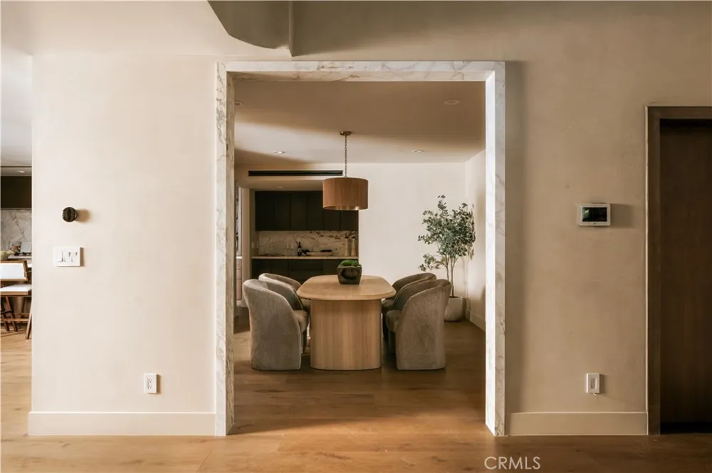 5114 Cedros Avenue Sherman Oaks, CA 91403