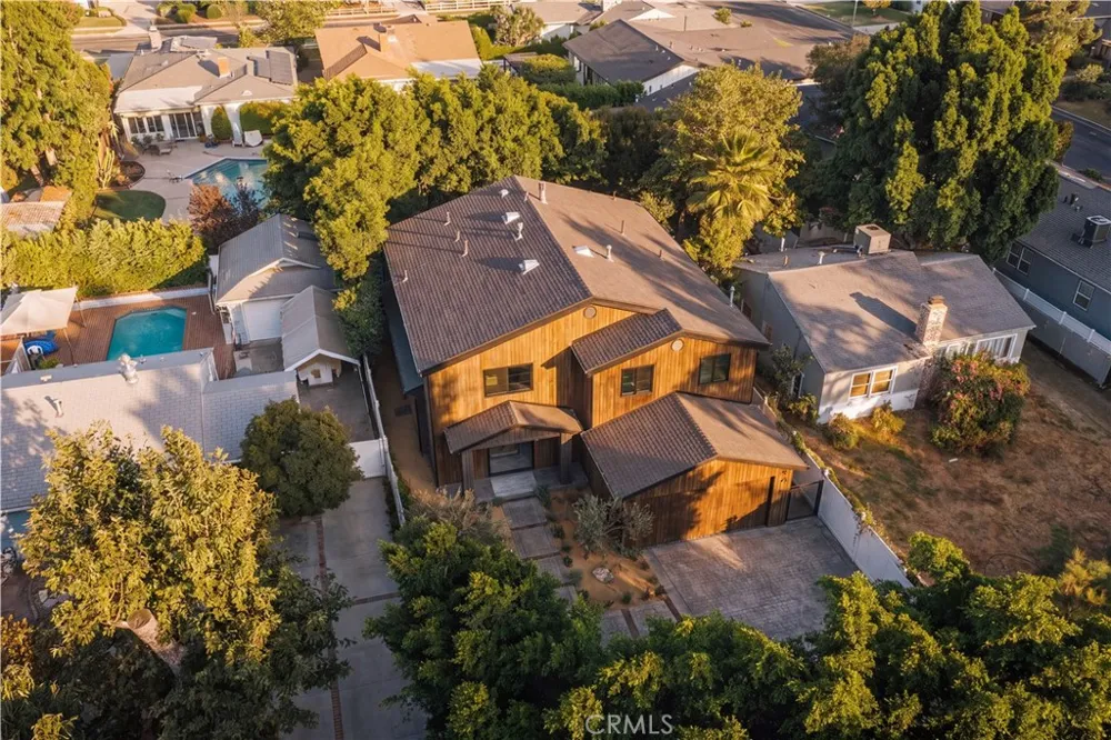 5114 Cedros Avenue Sherman Oaks, CA 91403