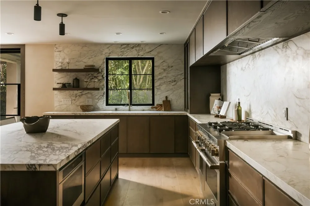 5114 Cedros Avenue Sherman Oaks, CA 91403