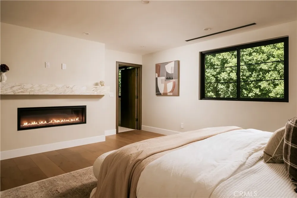 5114 Cedros Avenue Sherman Oaks, CA 91403