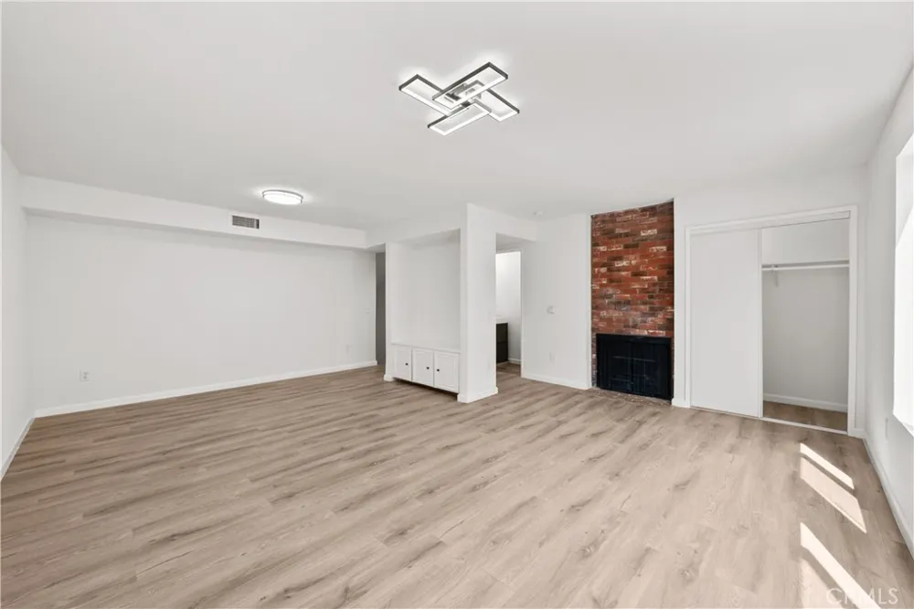 14500 Van Nuys #29 Panorama City, CA 91402