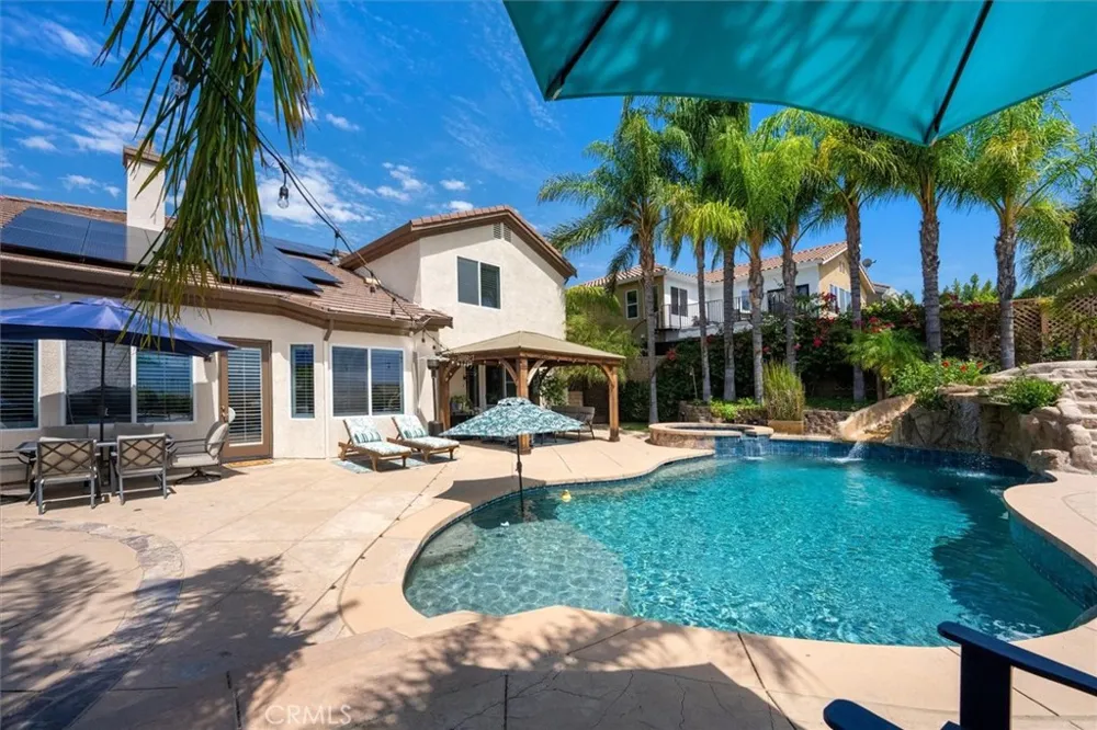 22064 Gold Canyon Saugus, CA 91390
