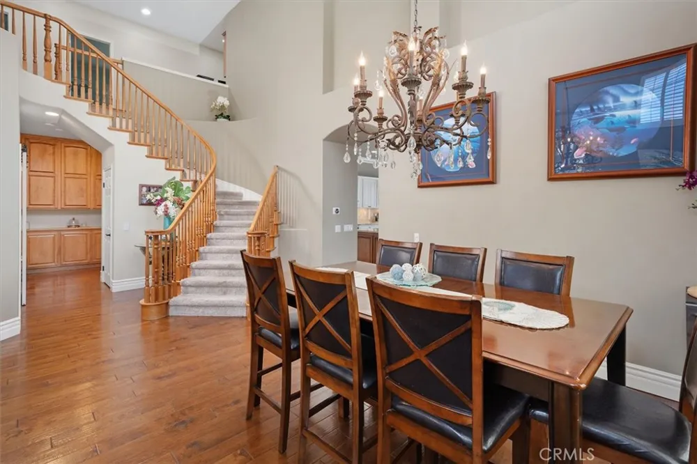 22064 Gold Canyon Saugus, CA 91390