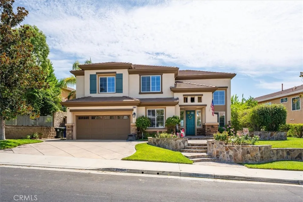 22064 Gold Canyon Saugus, CA 91390