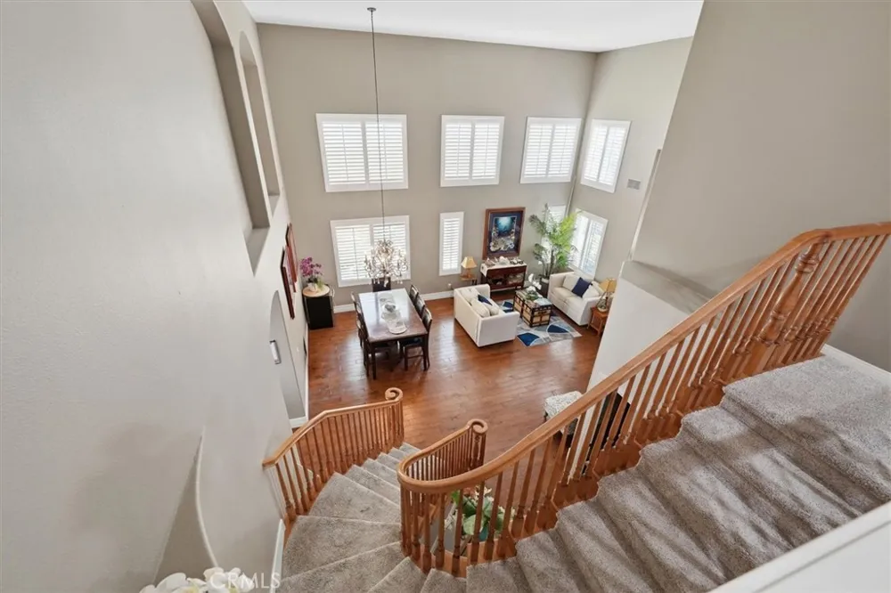 22064 Gold Canyon Saugus, CA 91390