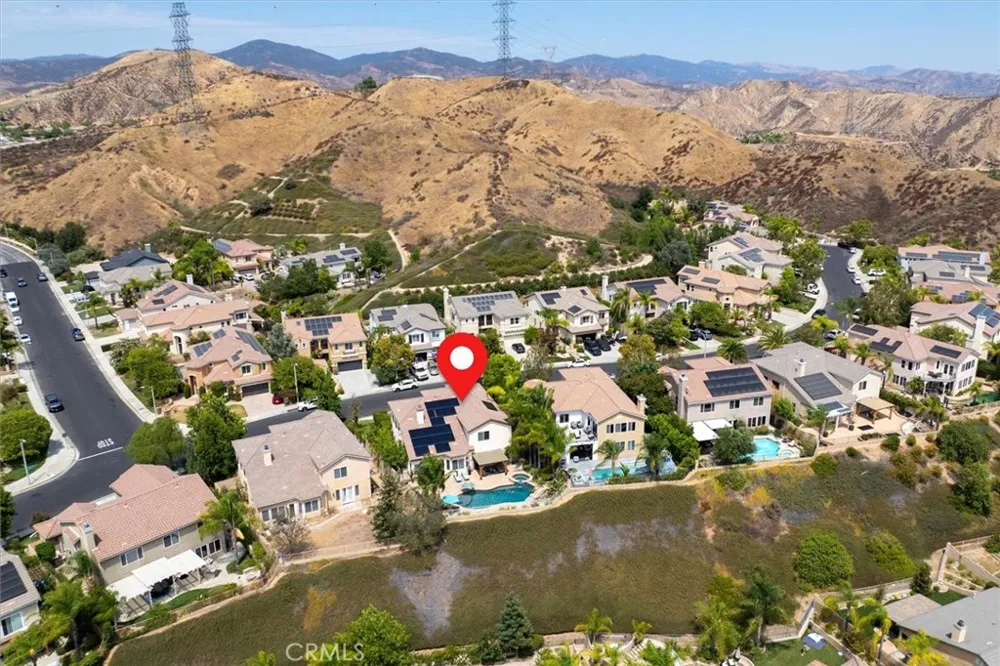 22064 Gold Canyon Saugus, CA 91390