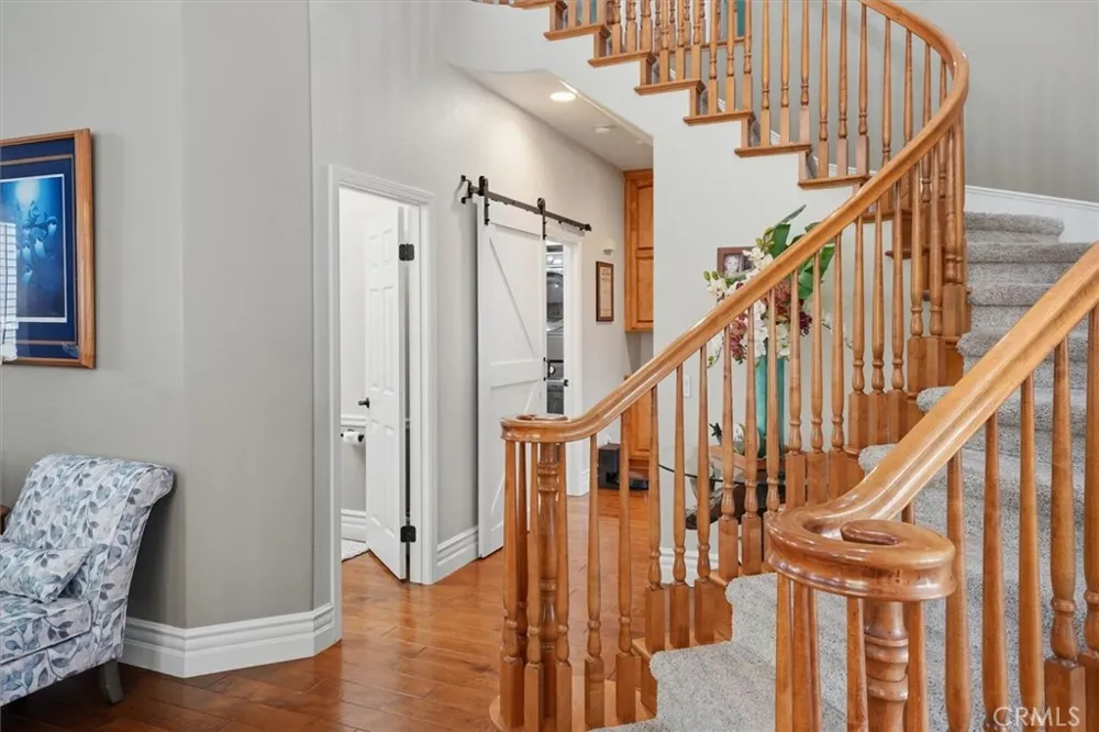 22064 Gold Canyon Saugus, CA 91390
