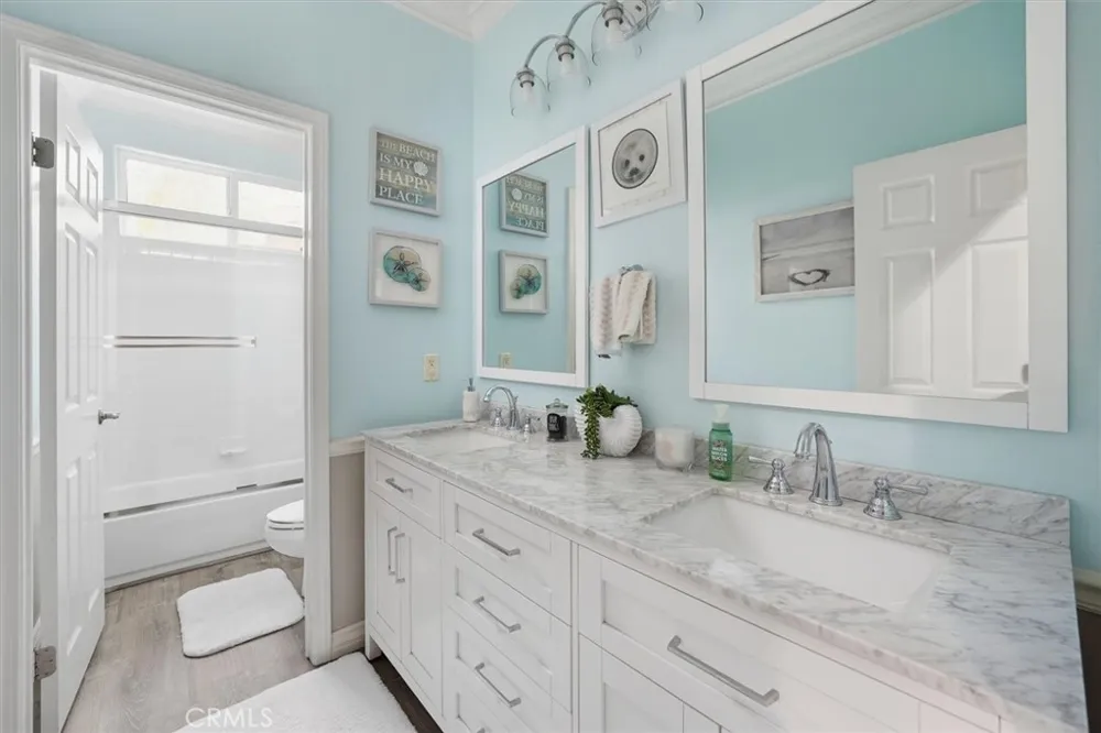 22064 Gold Canyon Saugus, CA 91390