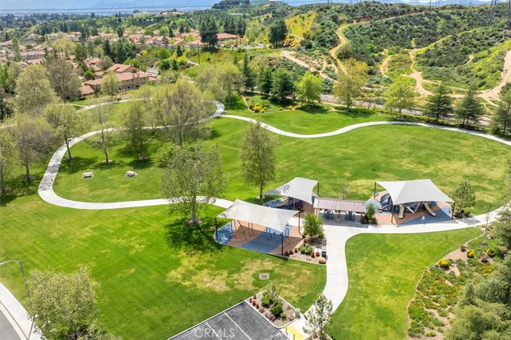 22064 Gold Canyon Saugus, CA 91390
