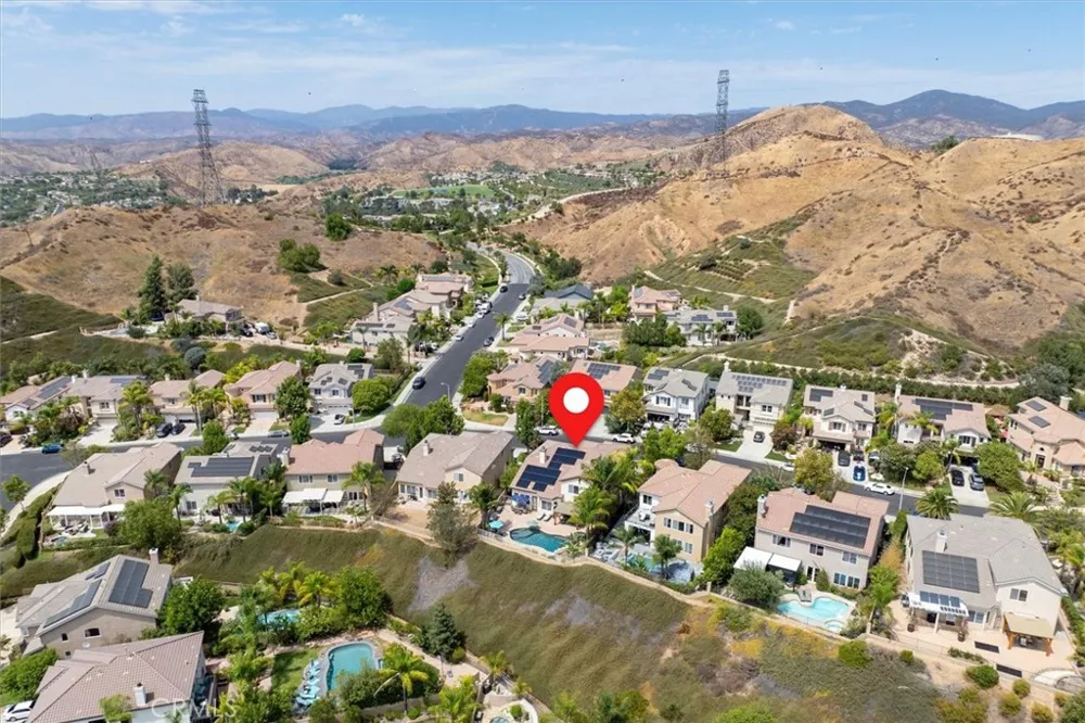 22064 Gold Canyon Saugus, CA 91390