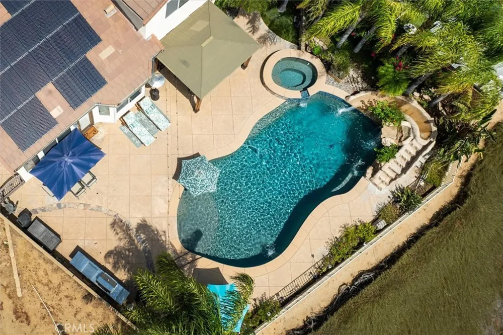 22064 Gold Canyon Saugus, CA 91390