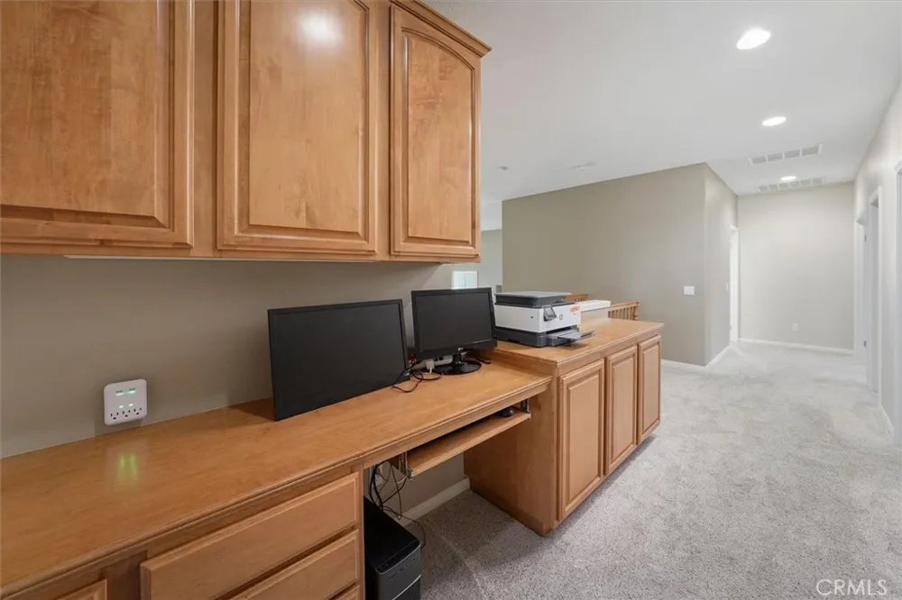 22064 Gold Canyon Saugus, CA 91390