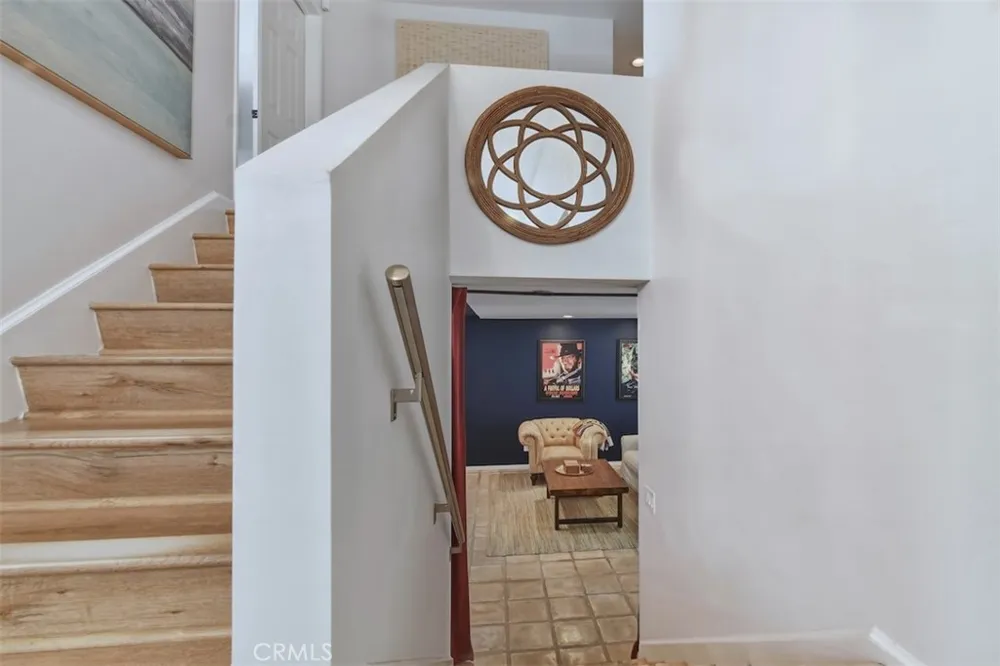 4237 Ellenita Tarzana, CA 91356