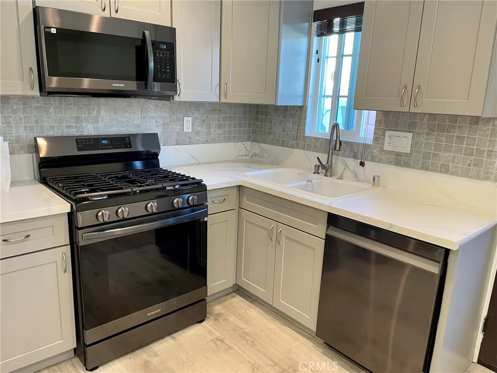 22953 Blythe Street West Hills, CA 91304