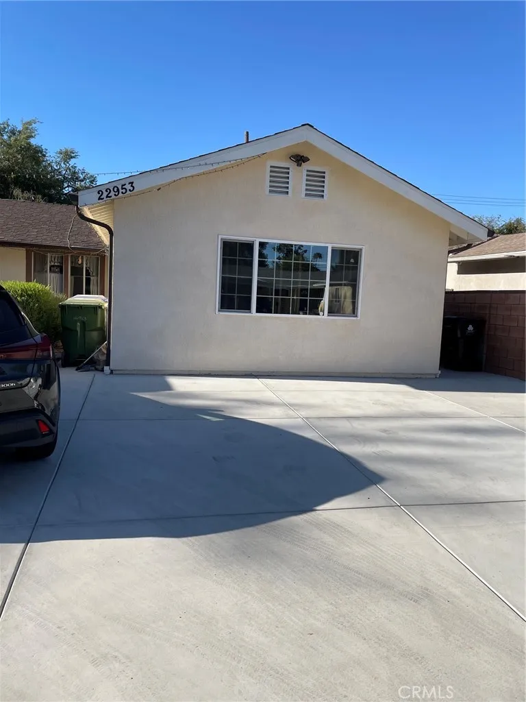 22953 Blythe Street West Hills, CA 91304