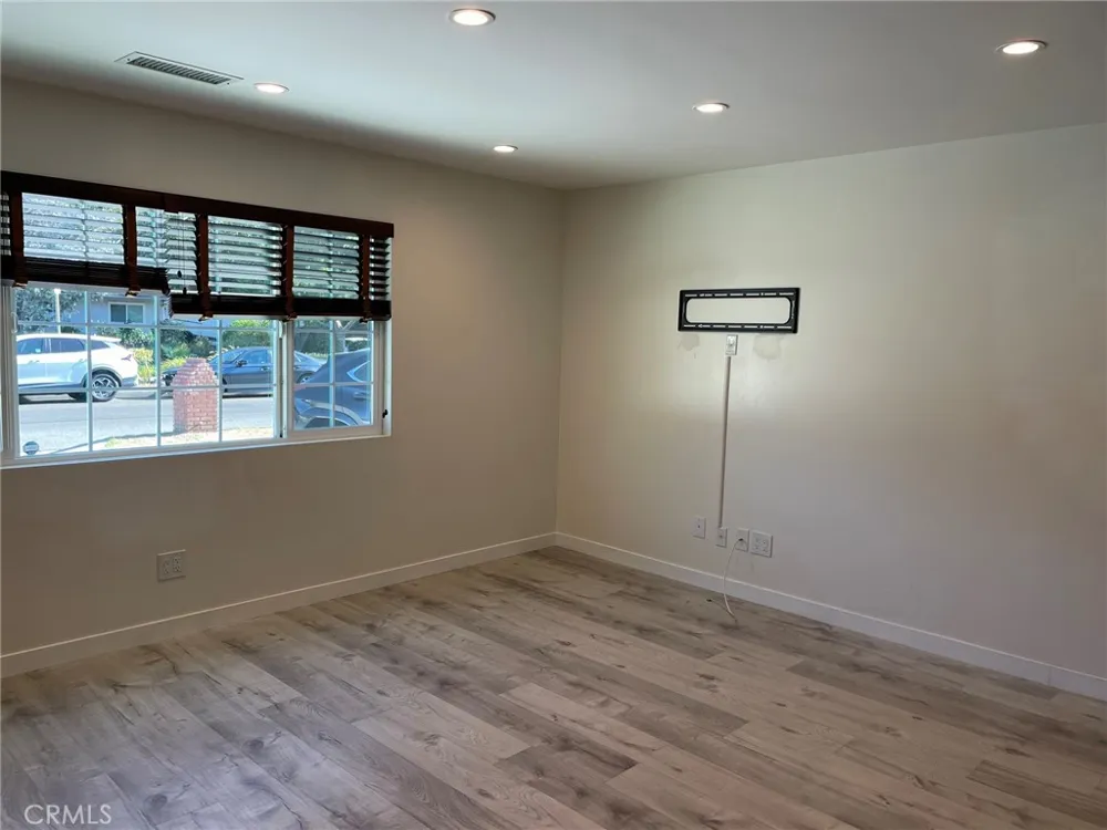 22953 Blythe Street West Hills, CA 91304