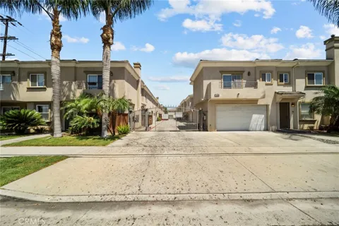7132 Farralone #205