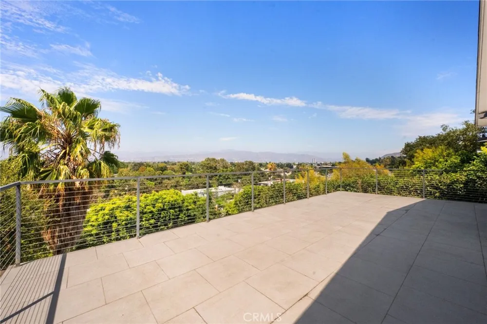 11553 Sunshine Terrace Studio City, CA 91604