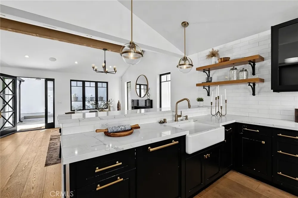 11553 Sunshine Terrace Studio City, CA 91604