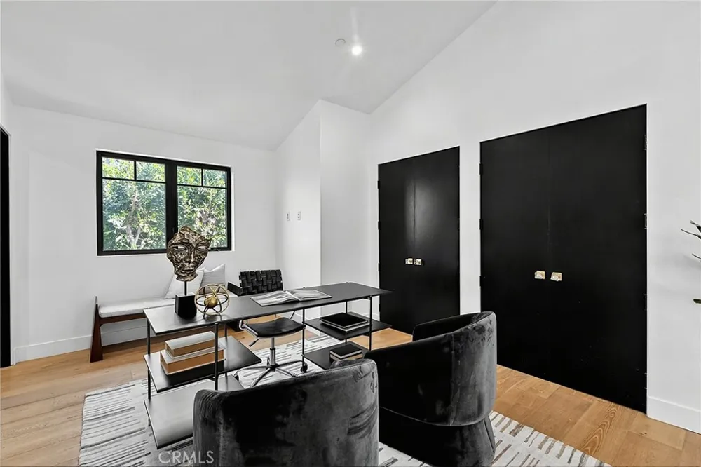 11553 Sunshine Terrace Studio City, CA 91604