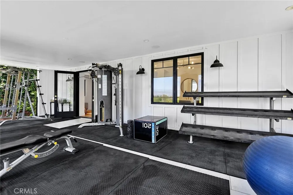 11553 Sunshine Terrace Studio City, CA 91604