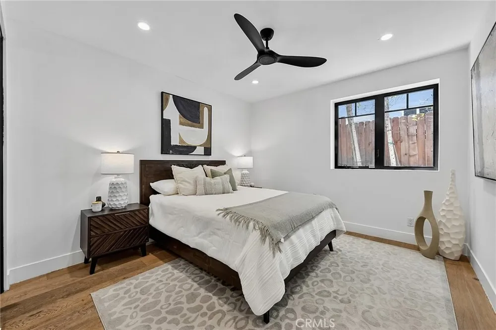 11553 Sunshine Terrace Studio City, CA 91604