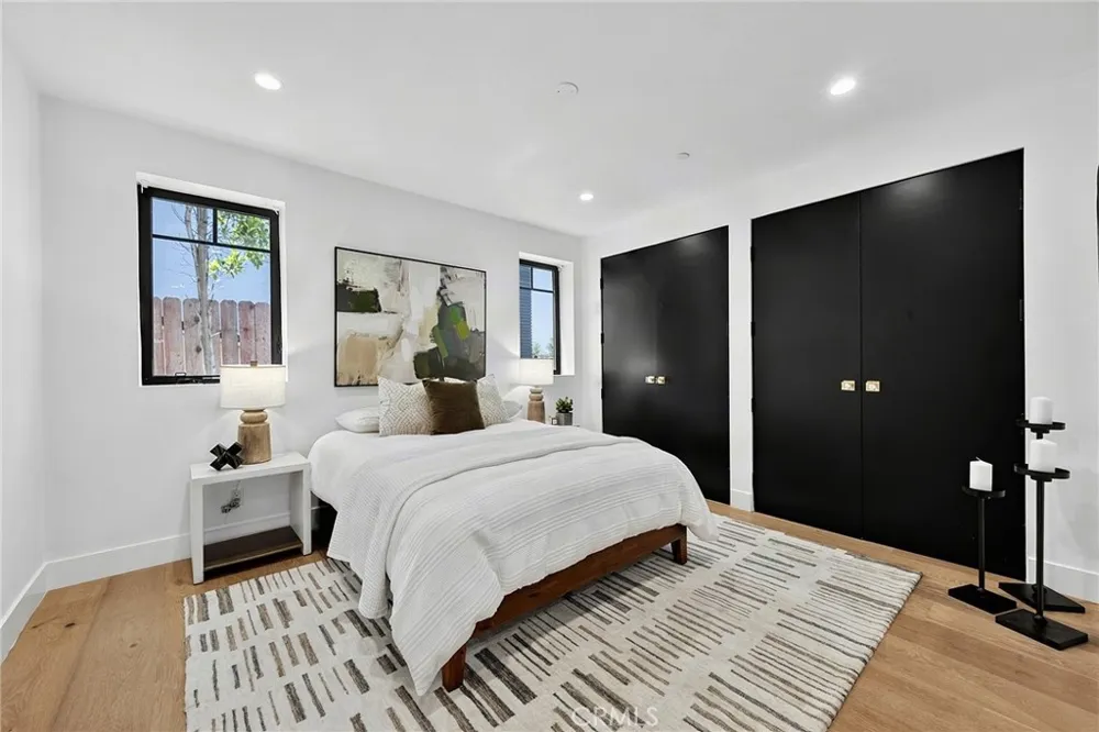 11553 Sunshine Terrace Studio City, CA 91604