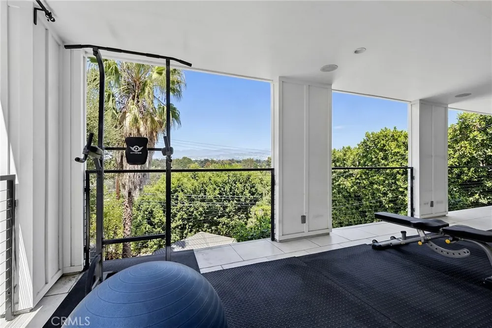 11553 Sunshine Terrace Studio City, CA 91604