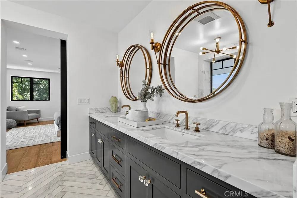 11553 Sunshine Terrace Studio City, CA 91604