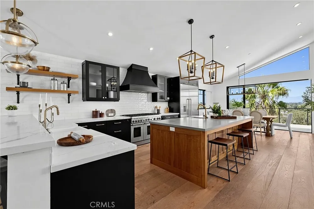 11553 Sunshine Terrace Studio City, CA 91604