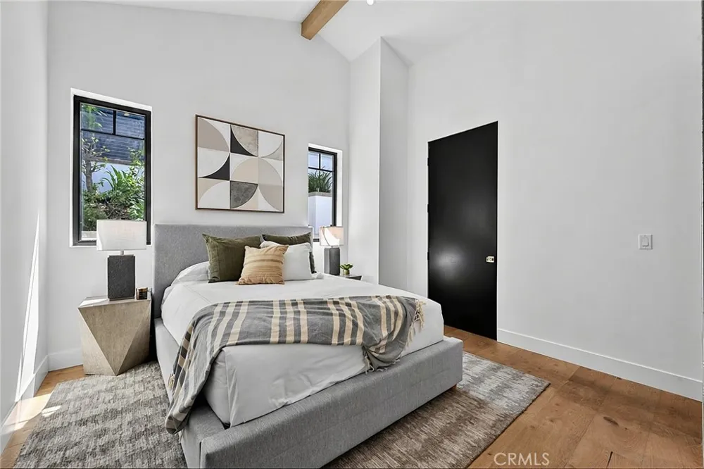 11553 Sunshine Terrace Studio City, CA 91604