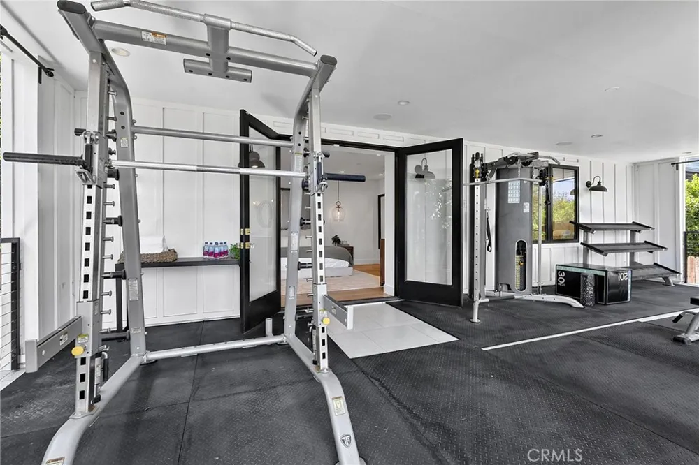 11553 Sunshine Terrace Studio City, CA 91604