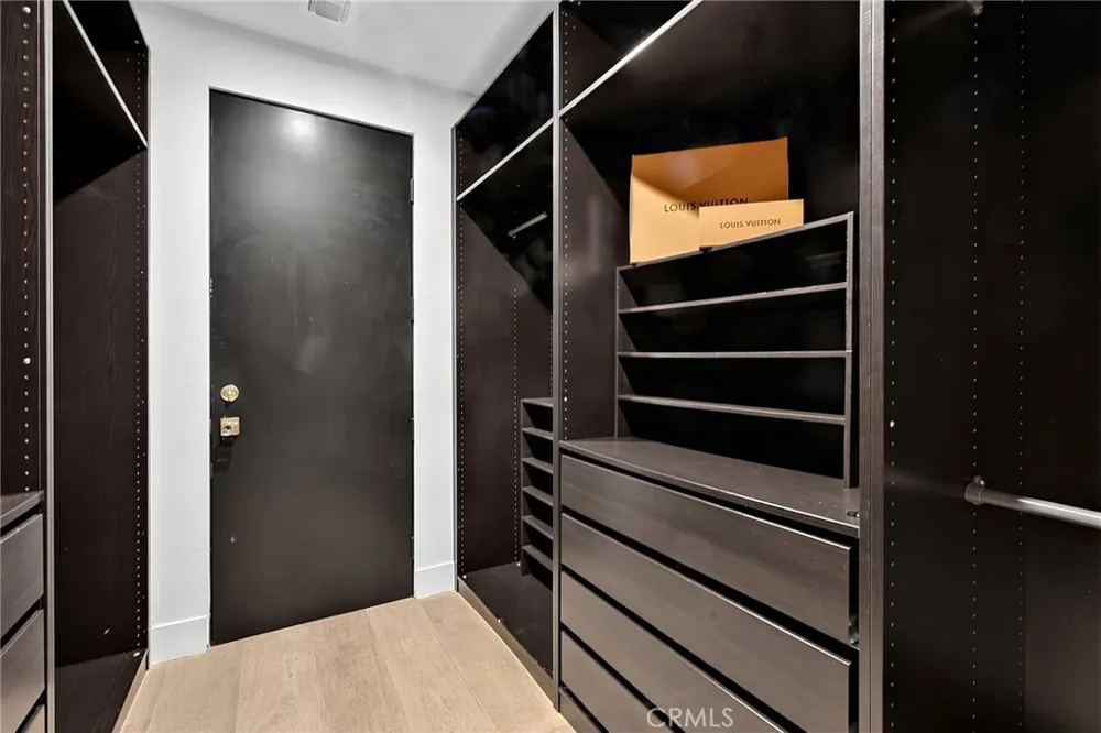 11553 Sunshine Terrace Studio City, CA 91604