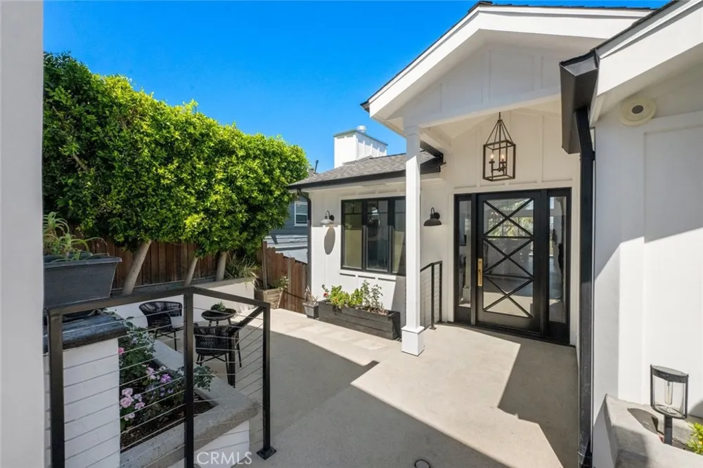 11553 Sunshine Terrace Studio City, CA 91604