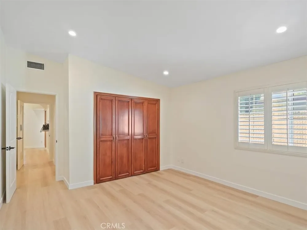 8501 Enfield Avenue Northridge, CA 90011