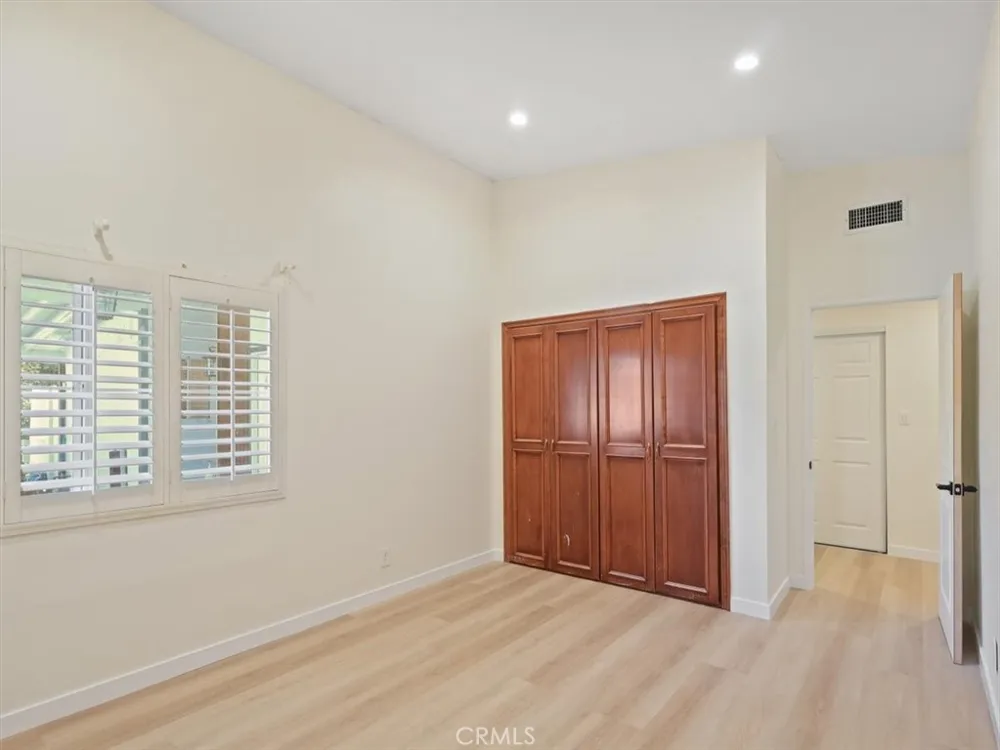 8501 Enfield Avenue Northridge, CA 90011