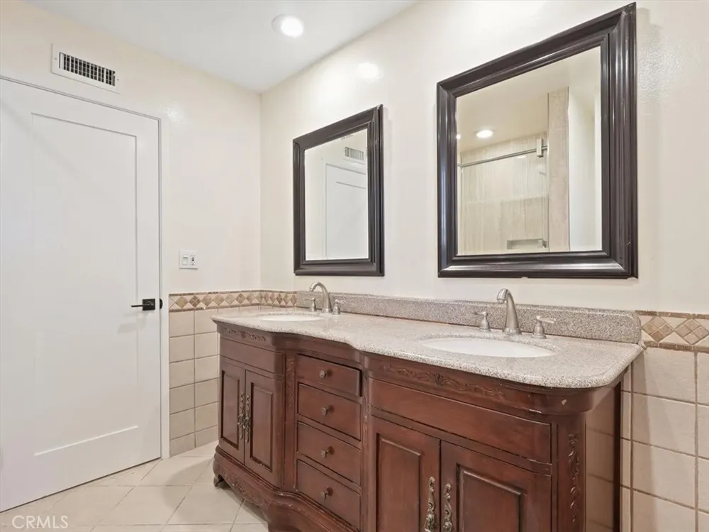 8501 Enfield Avenue Northridge, CA 90011