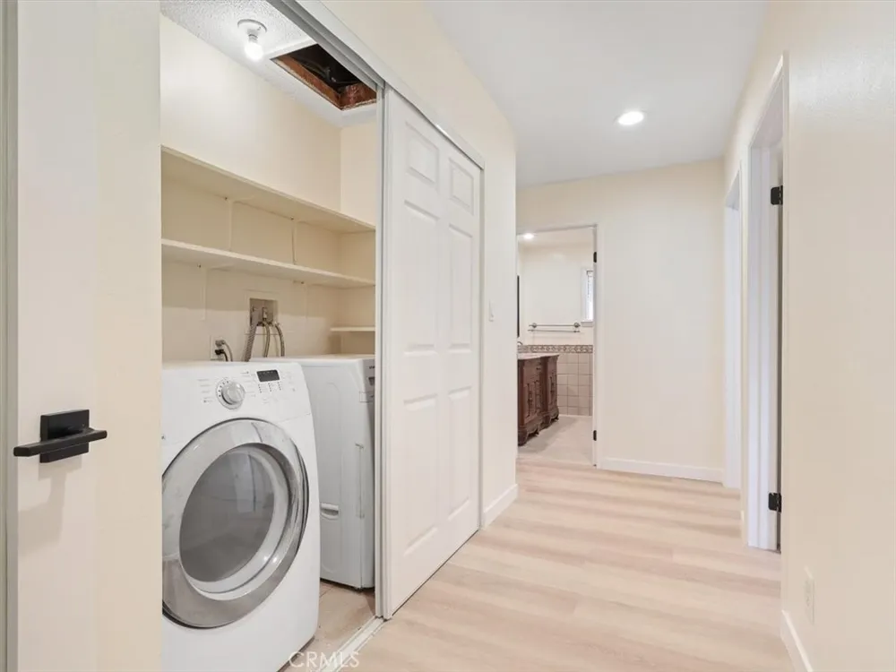 8501 Enfield Avenue Northridge, CA 90011