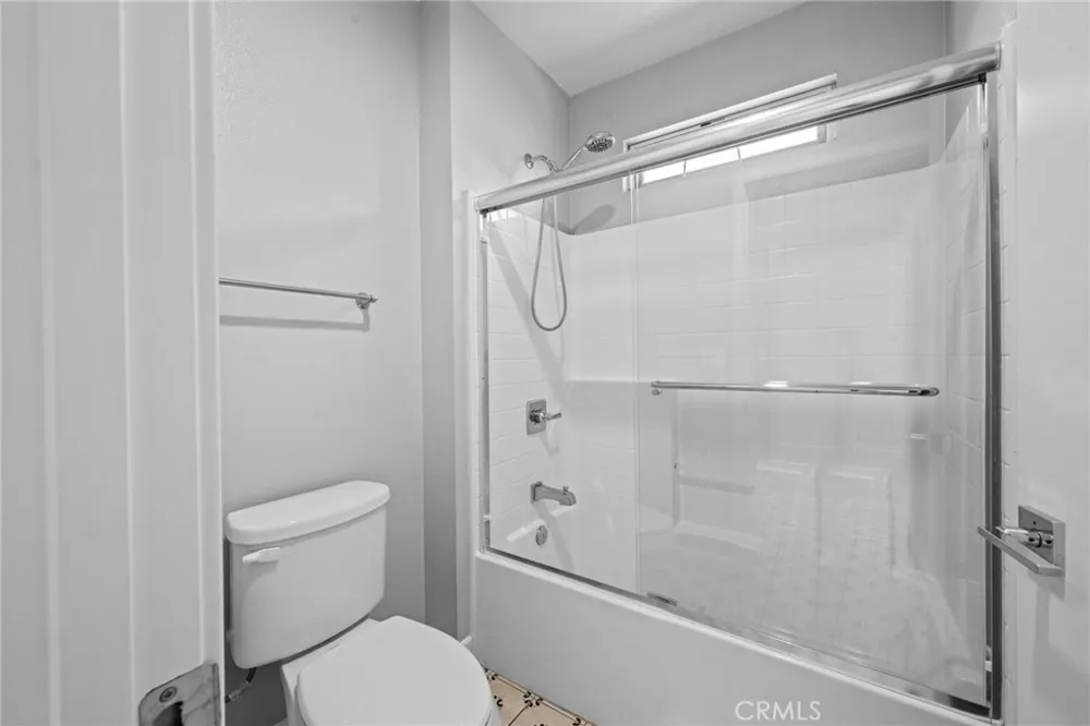 15607 W Lilli Way Van Nuys, CA 91406