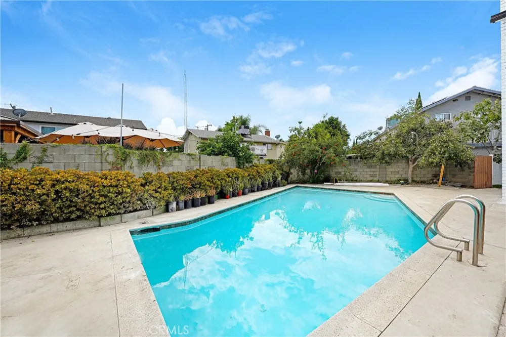 13260 Winfield Panorama City, CA 91402