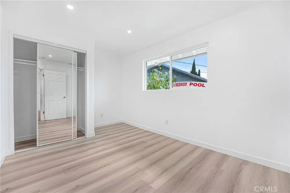 13260 Winfield Panorama City, CA 91402