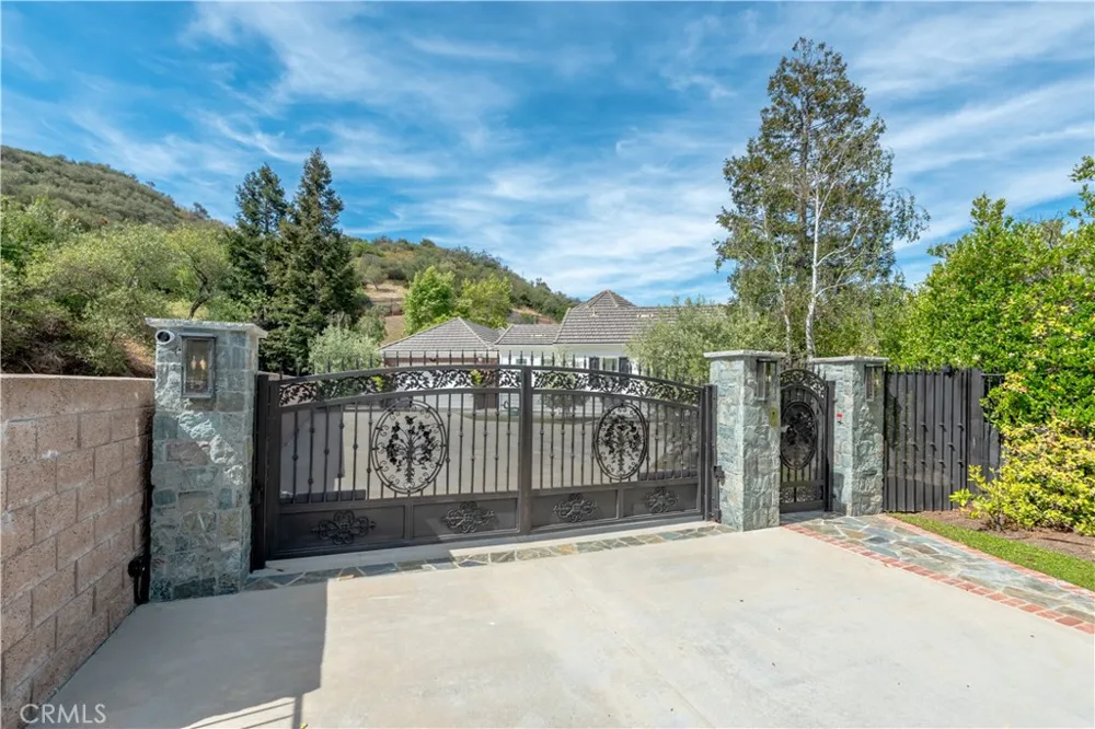 1686 SYCAMORE CANYON Westlake Village, CA 91361