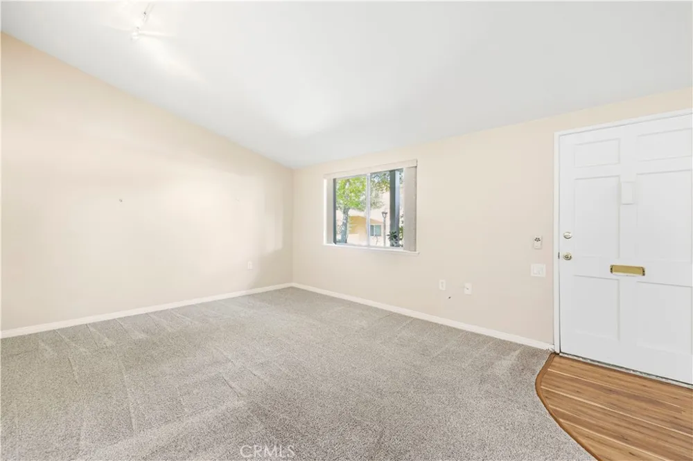 19231 Avenue Of The Oaks #A Newhall, CA 91321