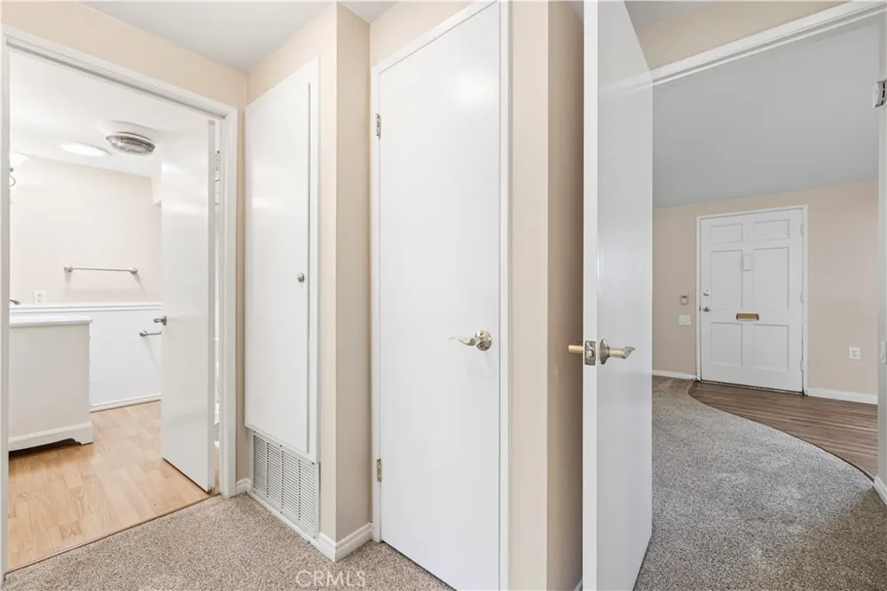 19231 Avenue Of The Oaks #A Newhall, CA 91321