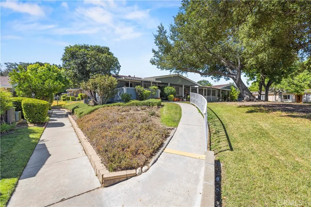 19231 Avenue Of The Oaks #A Newhall, CA 91321
