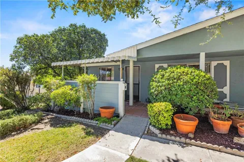 19231 Avenue Of The Oaks #A