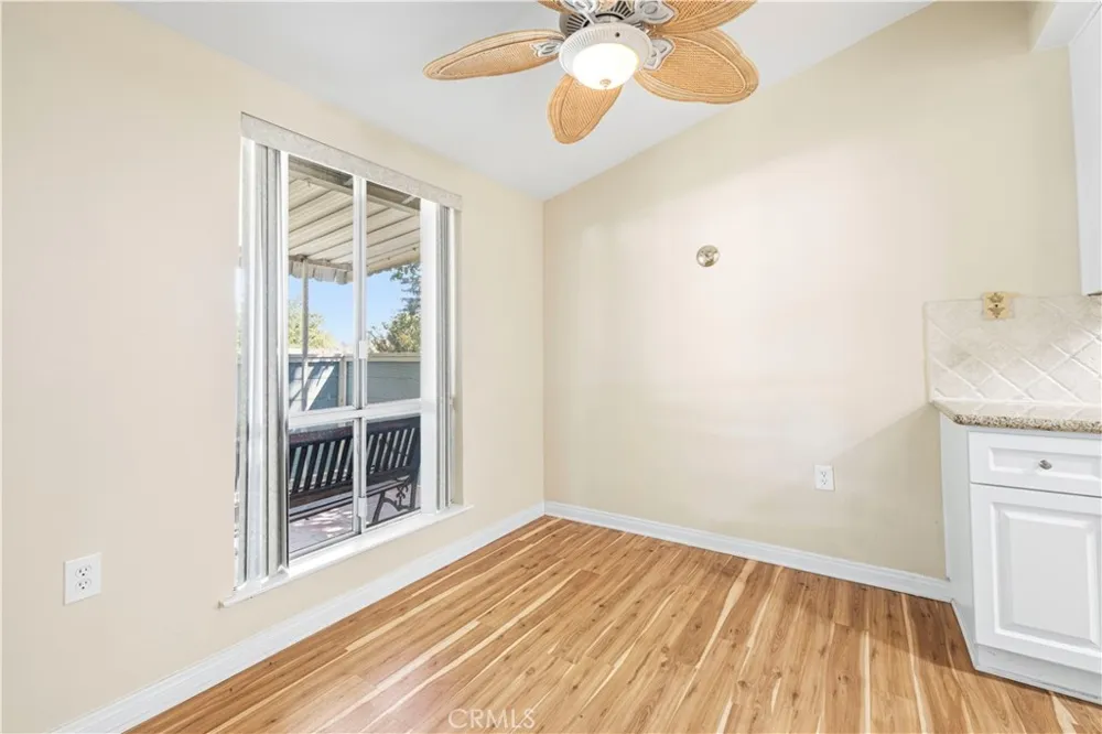 19231 Avenue Of The Oaks #A Newhall, CA 91321