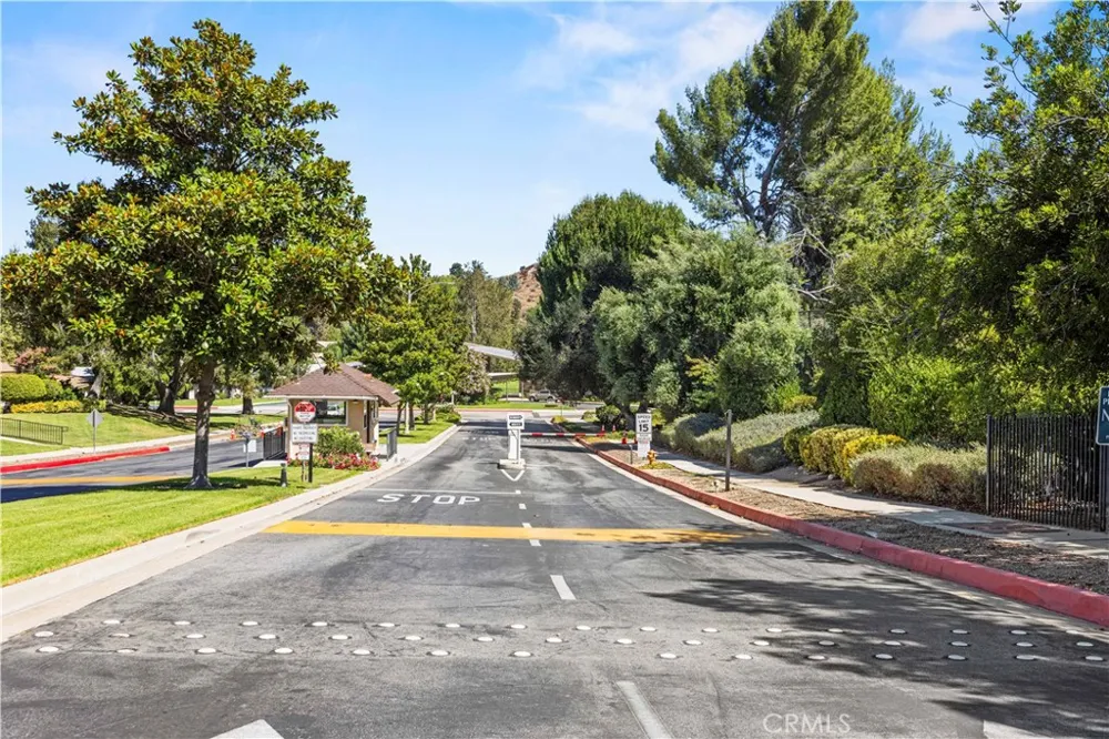 19231 Avenue Of The Oaks #A Newhall, CA 91321