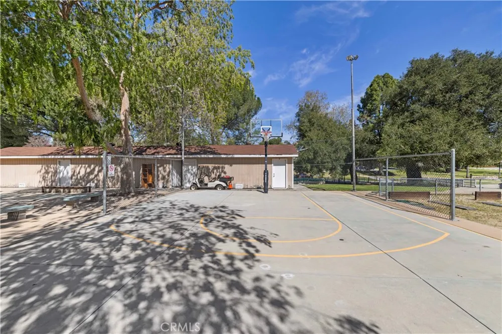 19231 Avenue Of The Oaks #A Newhall, CA 91321